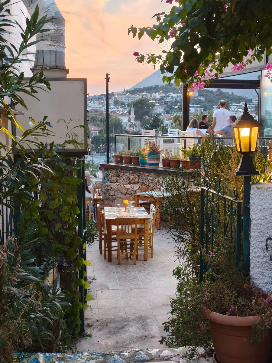 Restoran iç mekânından bir kare
